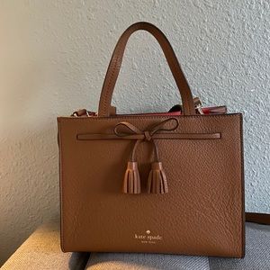 Small Kate spade crossbody purse